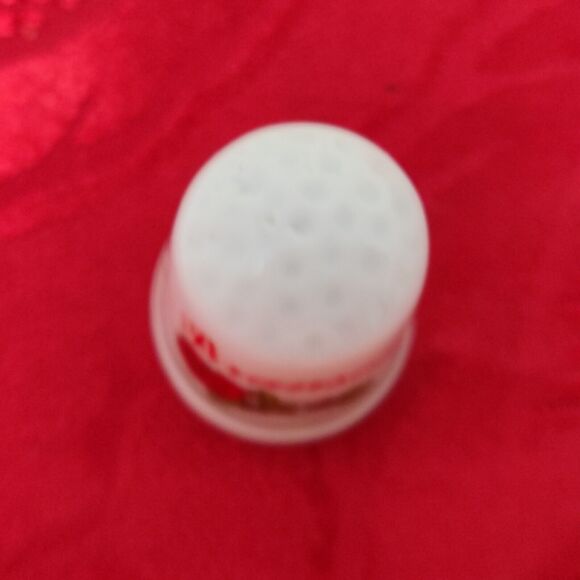 Branson Missouri Thimble Collectible Souvenir Ceramic Red Rose - Picture 2 of 4